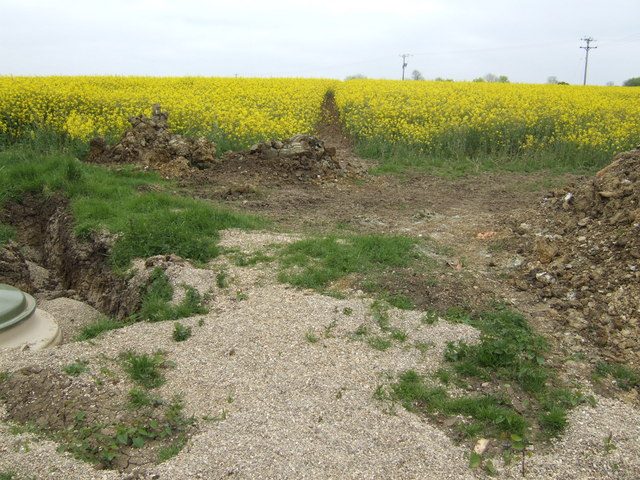 Footpath to Hartwell End